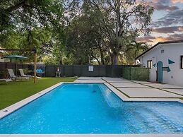 Miami Stay With Pool Luxury