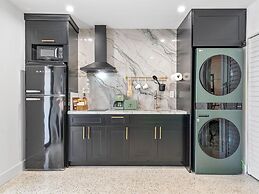 Miami Stay With Pool Luxury