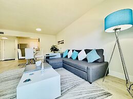 Waterfront 1BR Parking Walk to the Beach