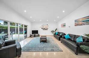 Elegant Home With Heated Pool