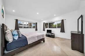 Elegant Home With Heated Pool