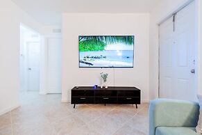 Enjoy Miami Top Location Free Parking Book Now