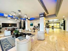 Beachfront Escape Pool Stunning Beach Views