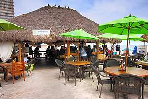 Beachfront Escape Pool Stunning Beach Views