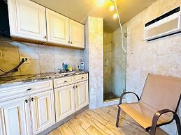 Beachfront Escape Pool Stunning Beach Views