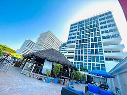 Beachfront Escape Pool Stunning Beach Views