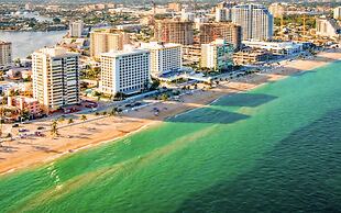 Beachfront Escape Pool Stunning Beach Views