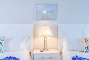 Beachfront Escape Pool Stunning Beach Views