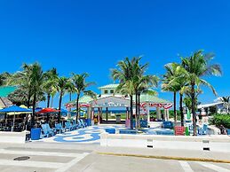 Beachfront Escape Pool Stunning Beach Views