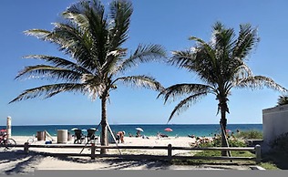 Beachfront Escape Pool Stunning Beach Views