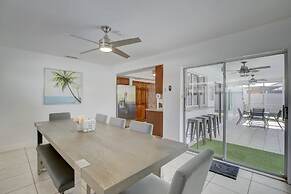 Riverfront King Bed Pool Nearby Beach