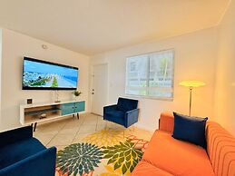 NEW Top Location King bed Free Parking