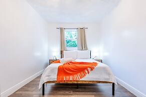 Tropical House Pool Table Jacuzzi Nearby Beach