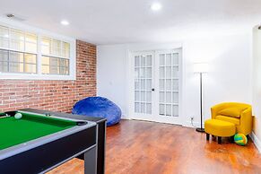 Tropical House Pool Table Jacuzzi Nearby Beach