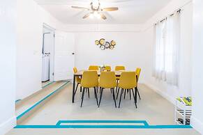 Tropical House Pool Table Jacuzzi Nearby Beach