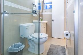 Tropical House Pool Table Jacuzzi Nearby Beach