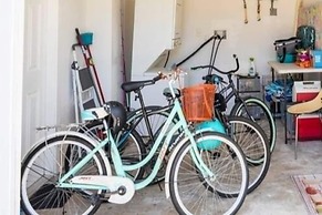 Beachside Bliss Lush Private Pool BBQ King Bed