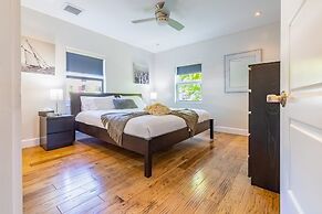 Beachside Bliss Lush Private Pool BBQ King Bed