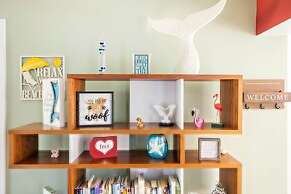 Beachside Bliss Lush Private Pool BBQ King Bed