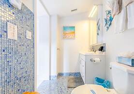 Beachside Bliss Lush Private Pool BBQ King Bed