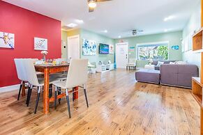 Beachside Bliss Lush Private Pool BBQ King Bed