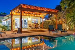 Beachside Bliss Lush Private Pool BBQ King Bed