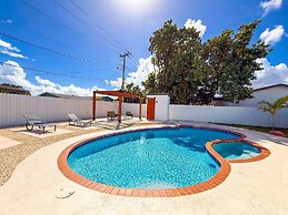 NEW Luxury 5BR Villa Private Pool BBQ Game Room