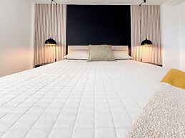 NEW Luxury 5BR Villa Private Pool BBQ Game Room