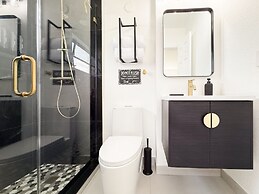 NEW Luxury 5BR Villa Private Pool BBQ Game Room