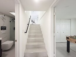 NEW Luxury 5BR Villa Private Pool BBQ Game Room