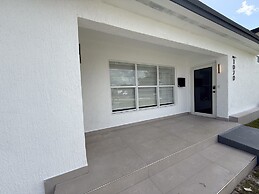 NEW Luxury 5BR Villa Private Pool BBQ Game Room