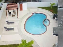NEW Luxury 5BR Villa Private Pool BBQ Game Room