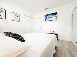 NEW Luxury 5BR Villa Private Pool BBQ Game Room