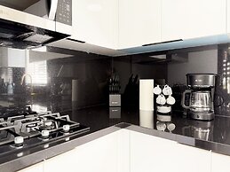 NEW Luxury 5BR Villa Private Pool BBQ Game Room