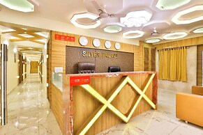 Goroomgo Silver Palace Ahemadabad