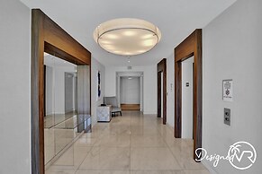Stunning Beachfront Luxury- Your Perfect Getaway!