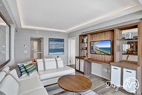 Stunning Beachfront Luxury- Your Perfect Getaway!