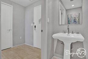 Stunning Beachfront Luxury- Your Perfect Getaway!