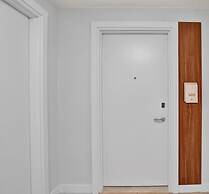 Stunning Beachfront Luxury- Your Perfect Getaway!