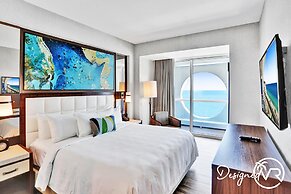 Stunning Beachfront Luxury- Your Perfect Getaway!