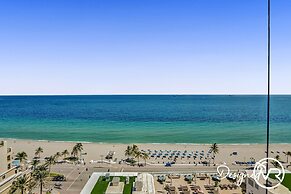 Stunning Beachfront Luxury- Your Perfect Getaway!