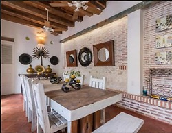 w Divine 4BR House w Pool in Cartagena