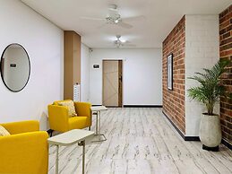 w Perfect Loft w Fantastic Deco in Cali