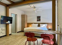 w Perfect Loft w Fantastic Deco in Cali