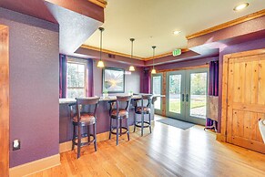 On-site Hiking: Expansive Retreat in Kingsport!