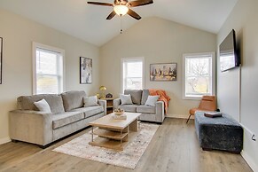 < 1 Mi to Lake Ontario: Oswego Group Retreat