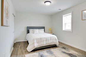 < 1 Mi to Lake Ontario: Oswego Group Retreat