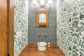 Short Drive to Itasca State Park - Waterfront Home