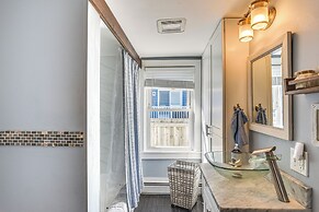 Walk to Beach: Water-view Abode in Portsmouth!