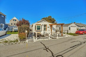 Walk to Beach: Water-view Abode in Portsmouth!